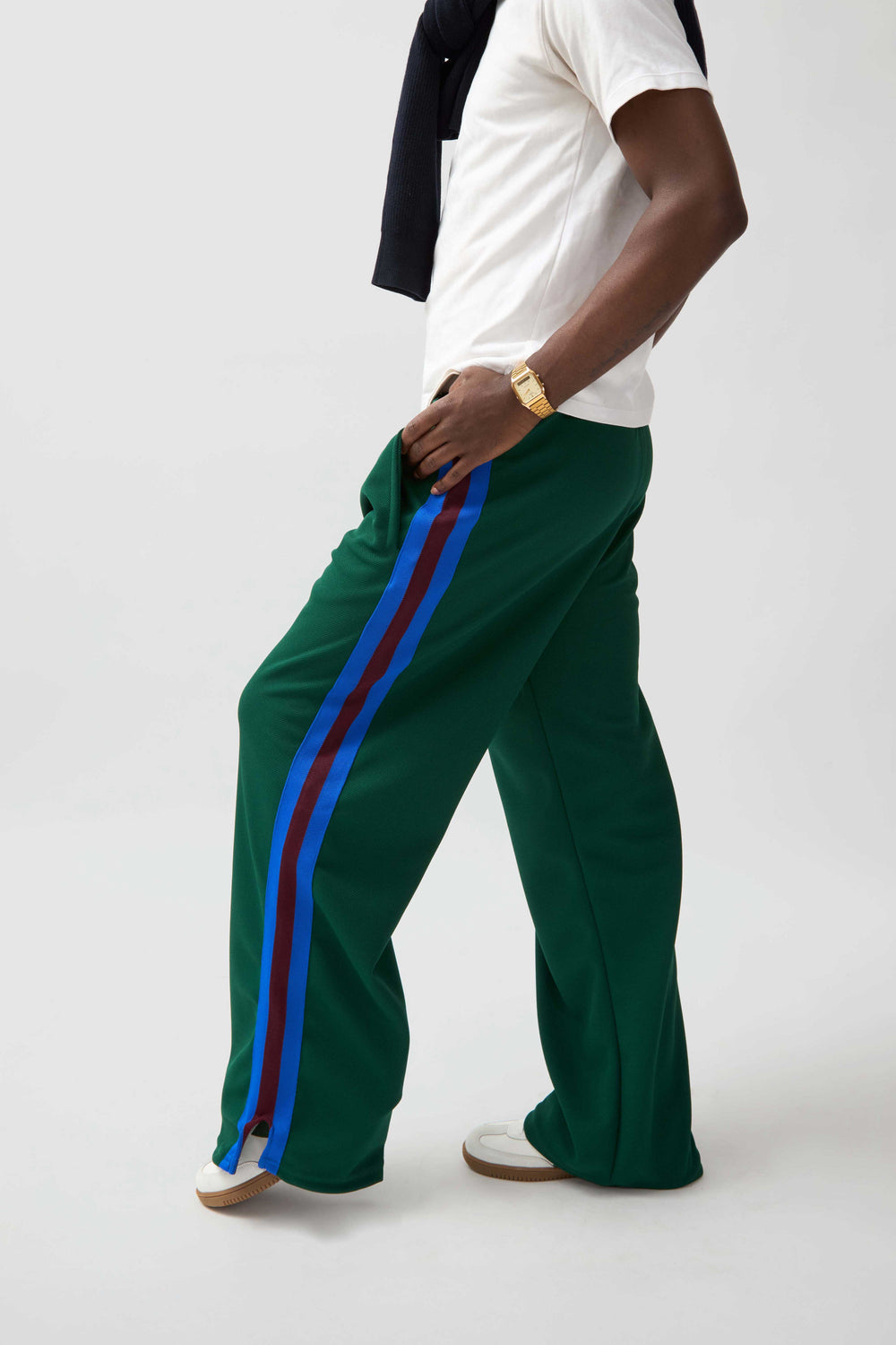 R1 LAX PANT - hover