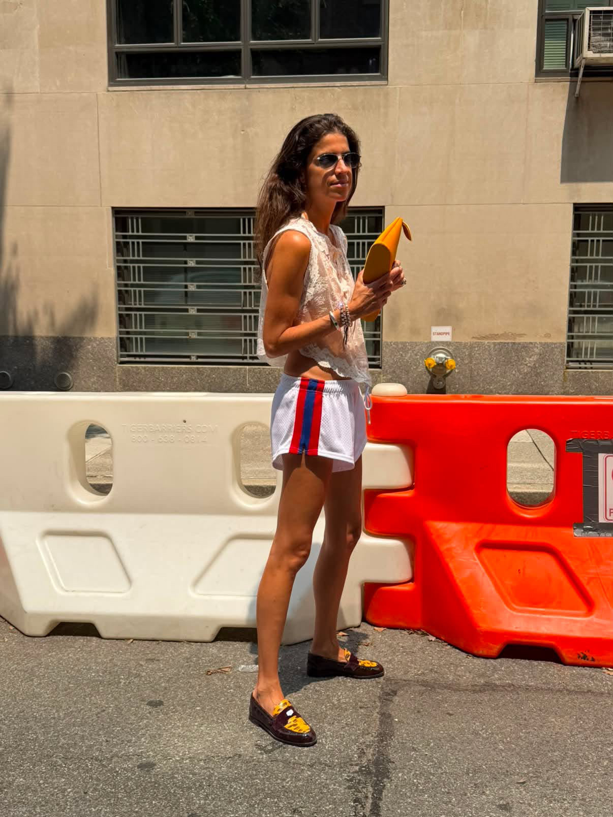CAFE LEANDRA LAX SHORT SHORTS (WHITE MESH)