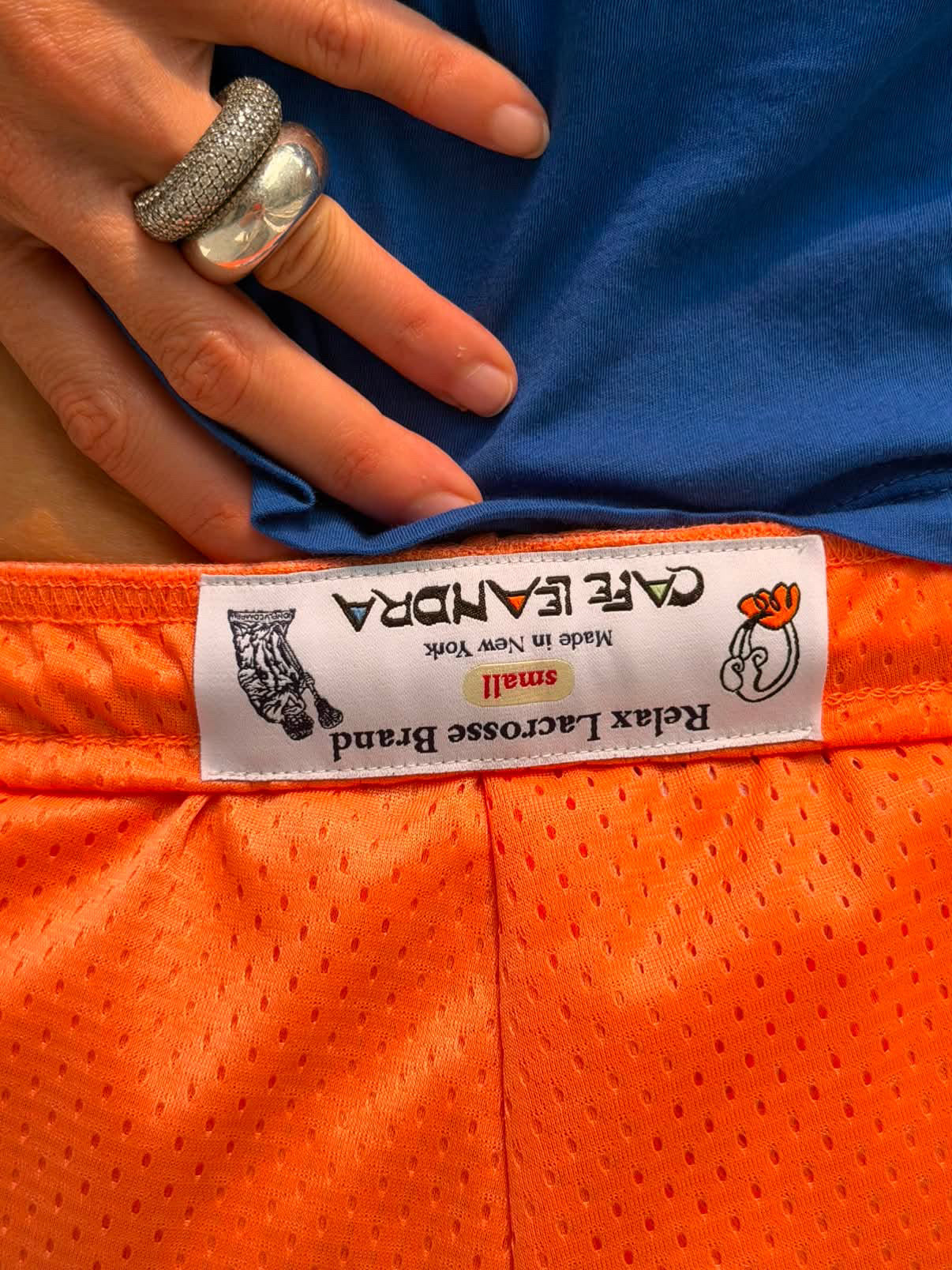 CAFE LEANDRA LAX SHORT SHORTS (PEACH MESH)
