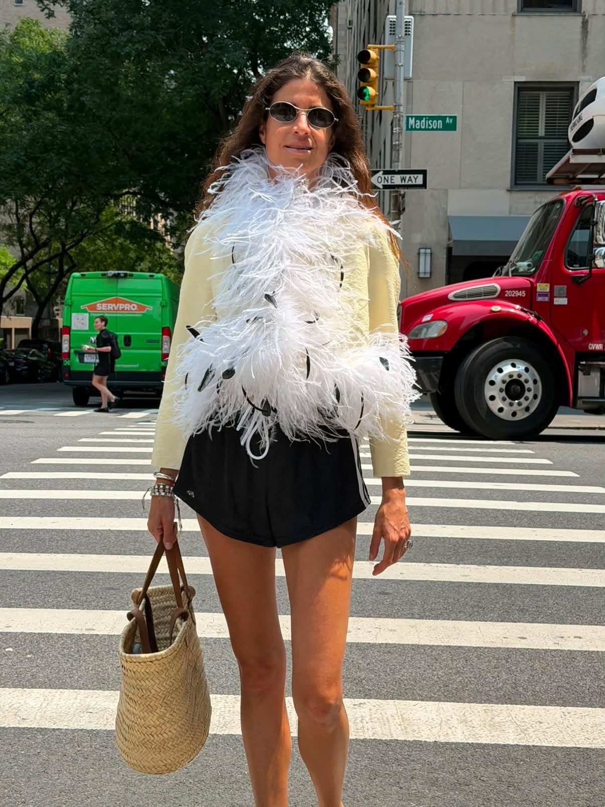 CAFE LEANDRA LAX SHORT SHORTS (BLACK MESH)